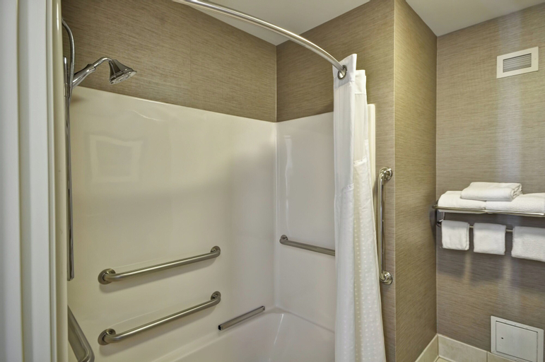Bathroom 9