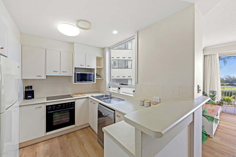 Dining Room 4