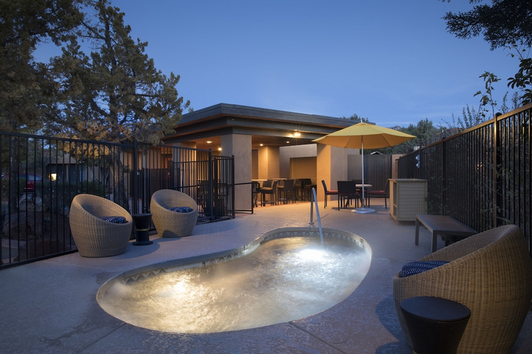 Sport & Beauty 5, Sky Rock Sedona, a Tribute Portfolio Hotel, Yavapai