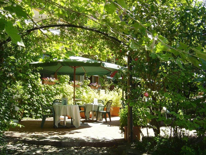 Others 5, Seehotel Baren, Interlaken