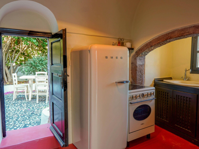 Others 4, Villa in Santorini With Stunning Outdoor Kitchen, South Aegean