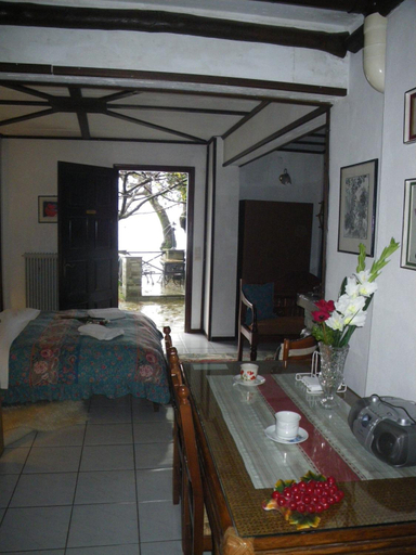 Others 5, Villa Georgie, Thessaly