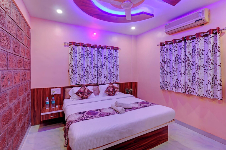 Bedroom 2, Blossom Stay, Satara
