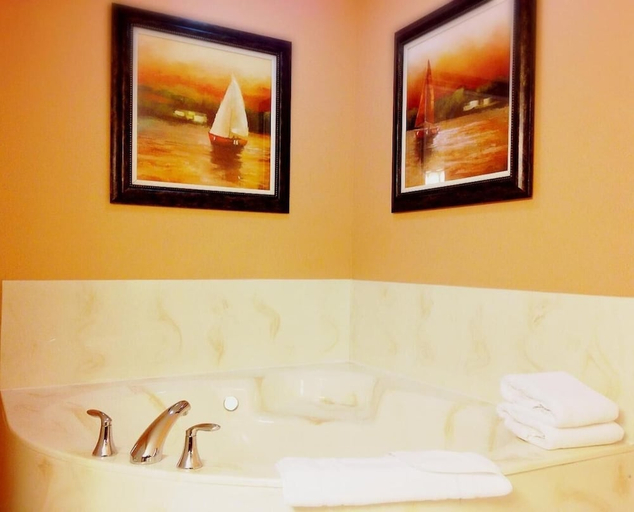 Bathroom 4, GrandStay Residential Suites Sheboygan, Sheboygan