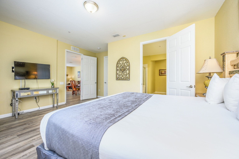 Bedroom 4, Premium Lake View Condo, Vista Cay - 1005, Orange