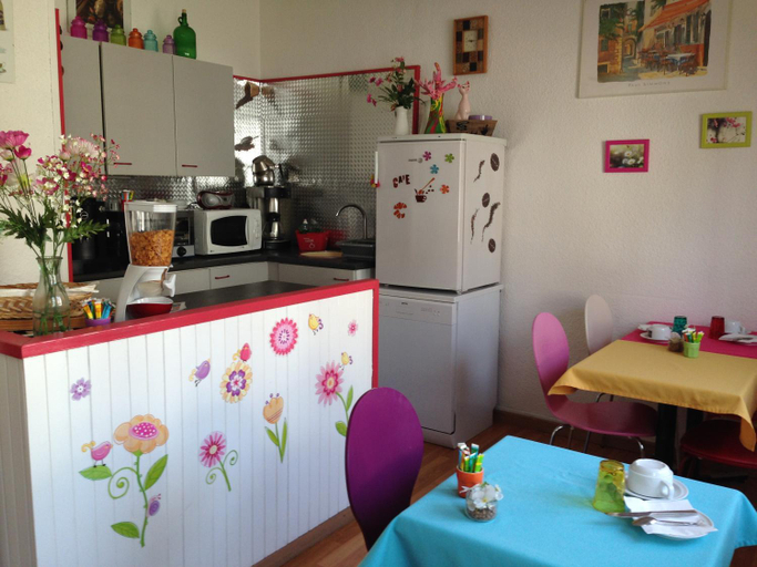 Others 5, Hotel De La Poste, Haute-Savoie