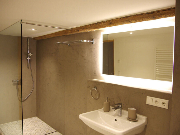 Bathroom 3, Zum Brau Comfortable Holiday Residence, Weilheim-Schongau