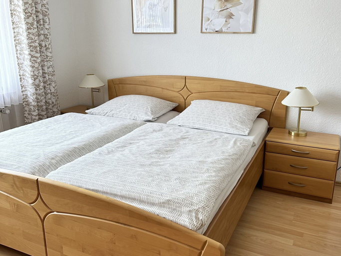 Bedroom 3, Unterkunft mit zwei Baeder in Lirstal, Vulkaneifel
