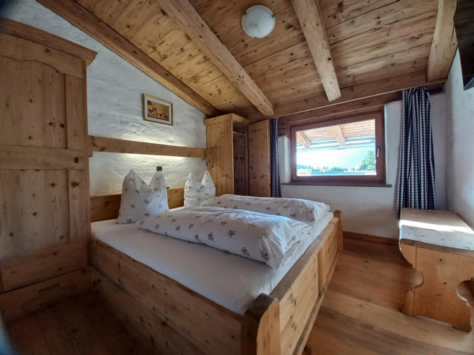 Bedroom 16