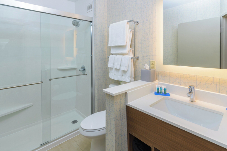 Bathroom 30