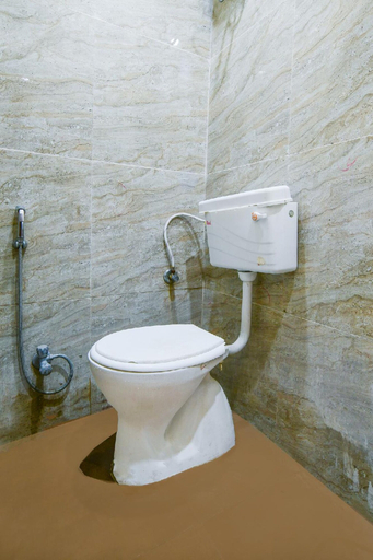 Bathroom 2, FabHotel Ritik, Indore