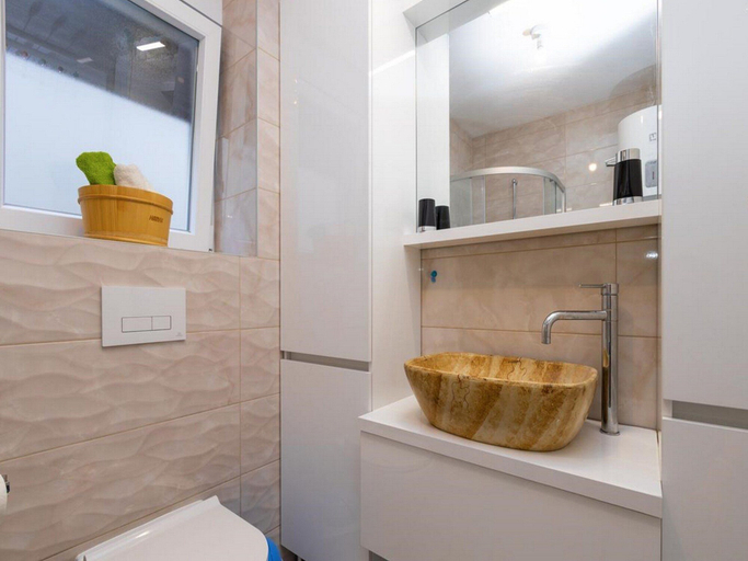 Bathroom 3, Apartment Krempy, Trogir