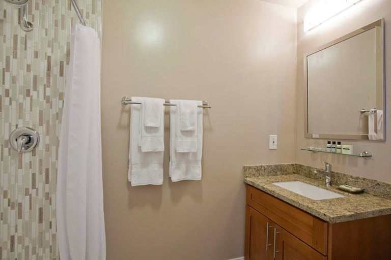 Bathroom 4, Executive Hotel Vintage Court, San Francisco