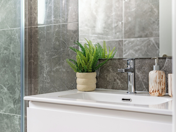 Bathroom 3, Sanders Evolution 2 - Cozy 2 Bedroom Apartment With Balcony