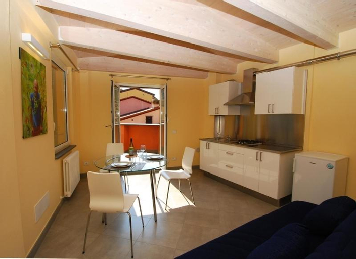 Dining Room 11
