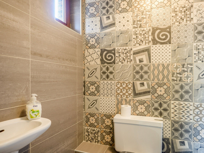 Bathroom 3, Cottage in Aywaille With Garden, Liège