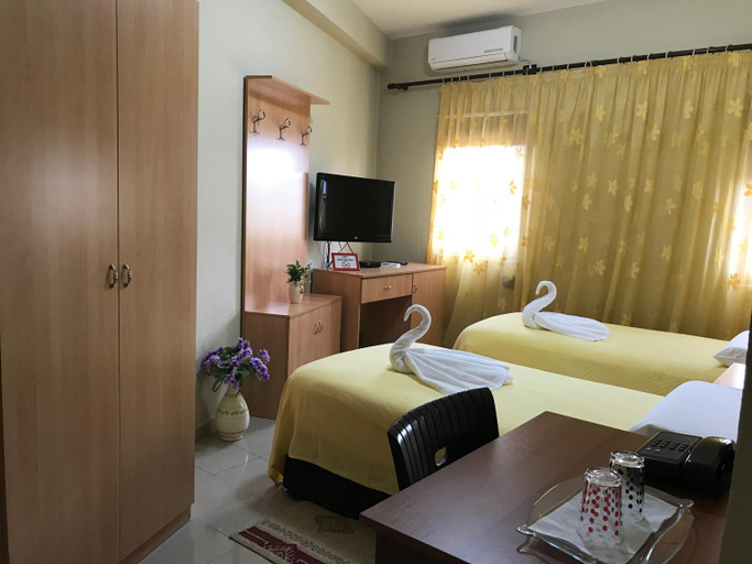 Bedroom 2, Hotel Nais, Durrësit