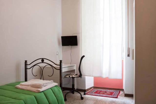Bedroom 2, Tra L'Etna E Il Mare B&B, Catania