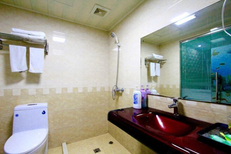 Bathroom 4, Hongdu Hotel, Jiaxing