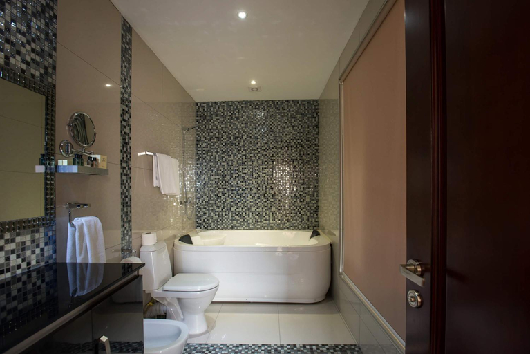 Bathroom 5, Hotel Orion Tbilisi, Tbilisi