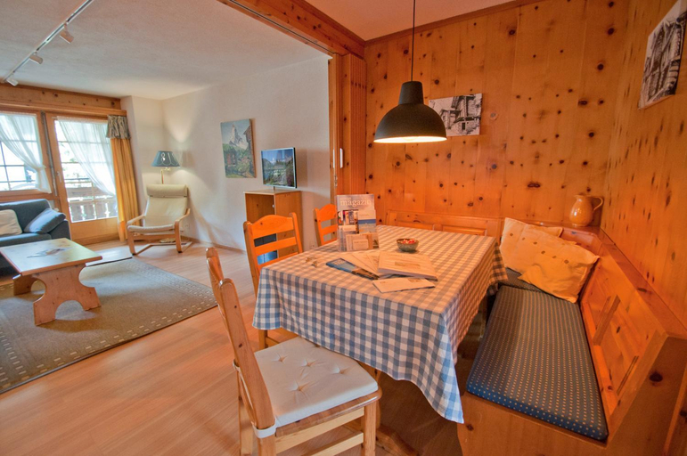 Bedroom 2, Dent Blanche, Visp