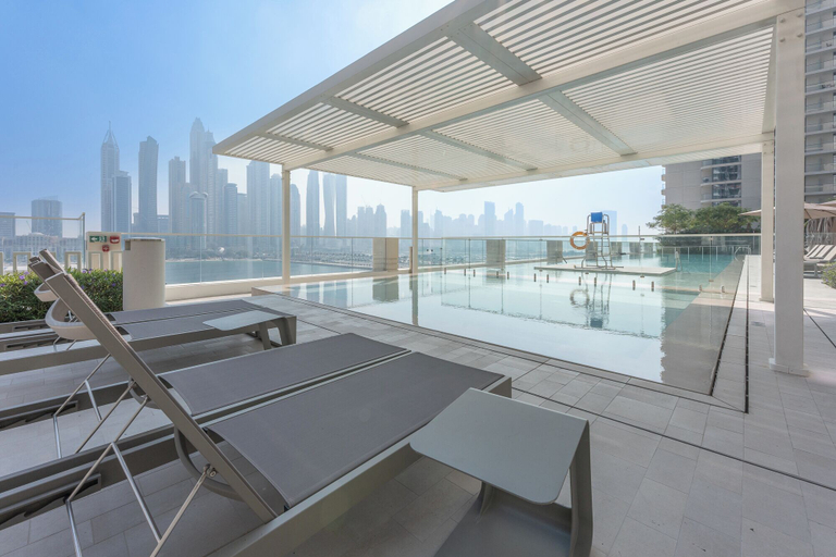 Sport & Beauty 5, Czechin Brand New BeachFront Palm View, Dubai