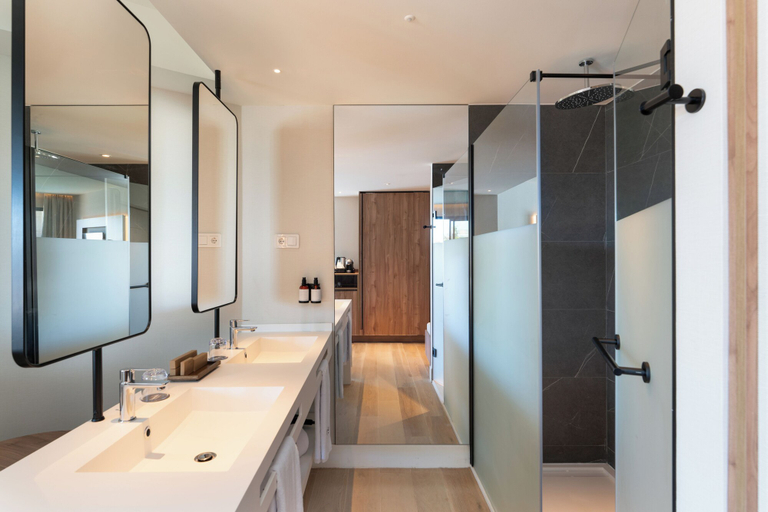 Bathroom 5, Barcelo Playa Blanca, Las Palmas