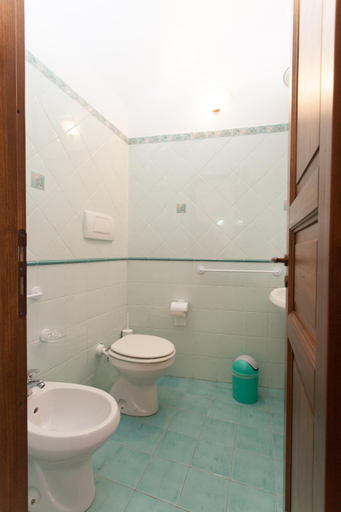 Bathroom 2, Residence Marina Corta, Messina