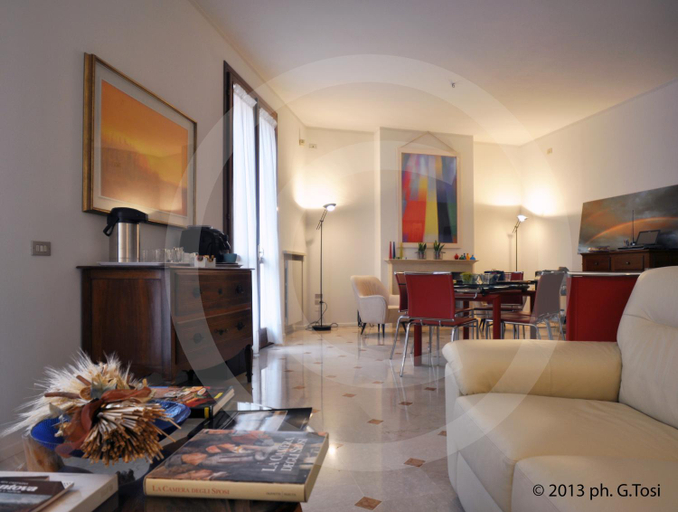 Others 4, A.A.A. Armonie B&B, Mantua