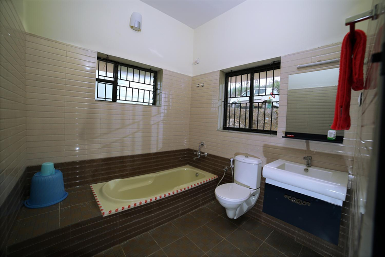 Bathroom 3, Vrindhavan Mist City, Idukki