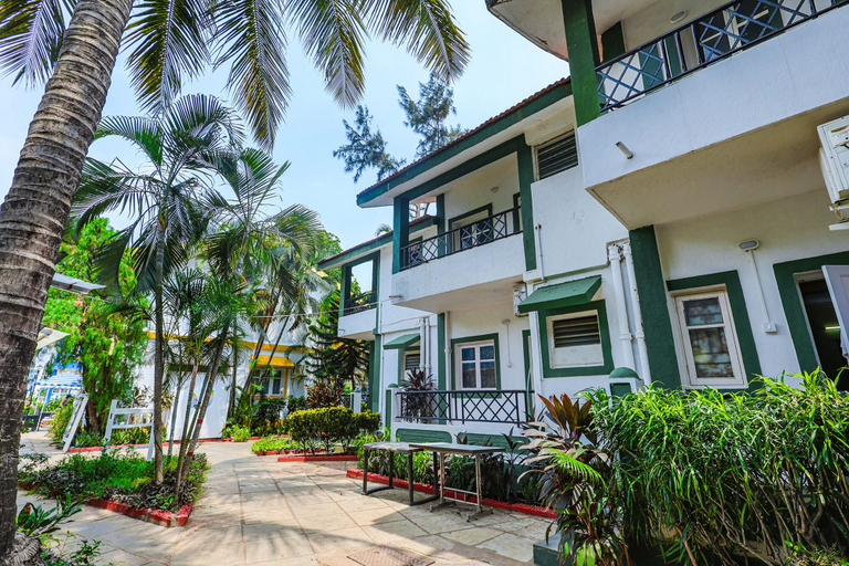 Exterior & Views 2, FabHotel Waves Of The Sea Board, North Goa