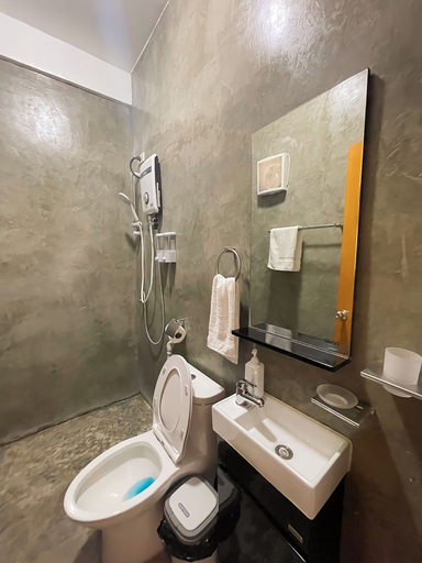 Bathroom 3, Sunset Paradise Moaboal, Moalboal