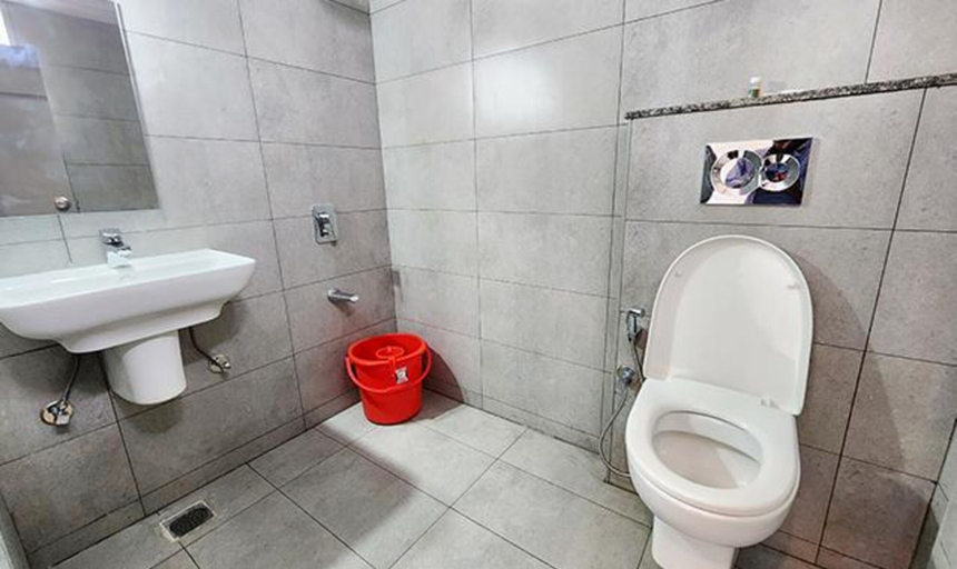 Bathroom 3, FabHotel KSP Kings Inn, Bangalore