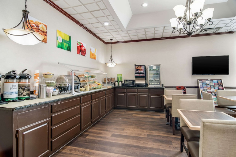 Food & Drinks 4, Quality Inn Suwanee I-85, Gwinnett