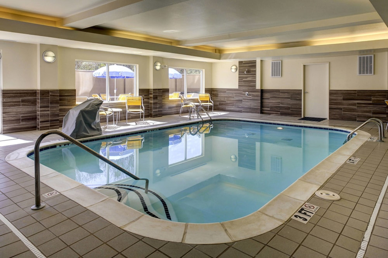 Sport & Beauty, Fairfield Inn Suites Atlanta Suwanee, Gwinnett