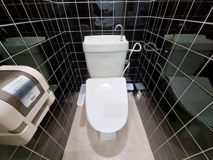 Bathroom 4, Grand Colbert NANBA 505, 605, 704, Osaka