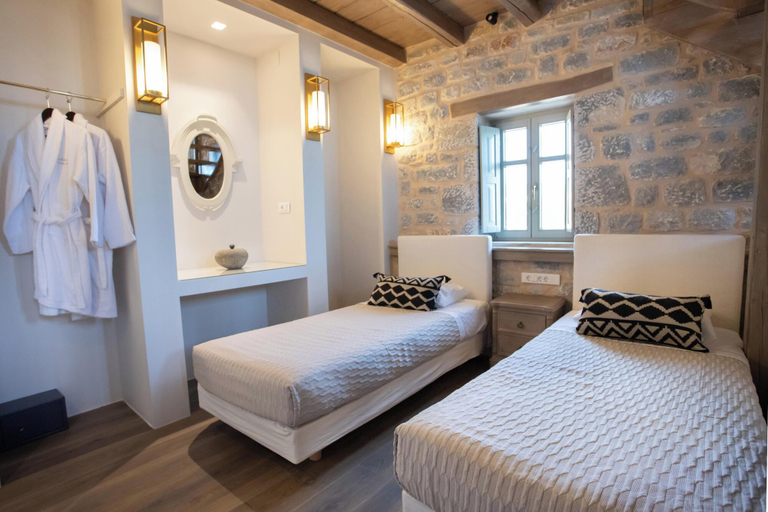 Bedroom 5, Akrolithi Guesthouse, Peloponnese
