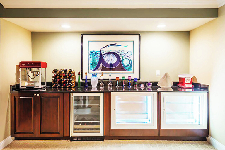 Minibar 4, Villa Charlotte, Suffolk