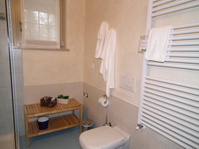 Bathroom 2, L'Isolo b&b e case vacanza, Mantua