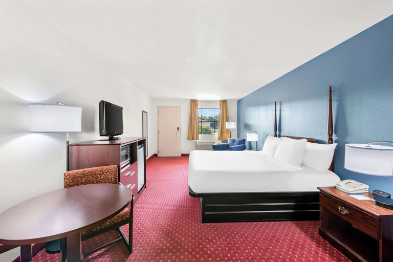 Bedroom 13