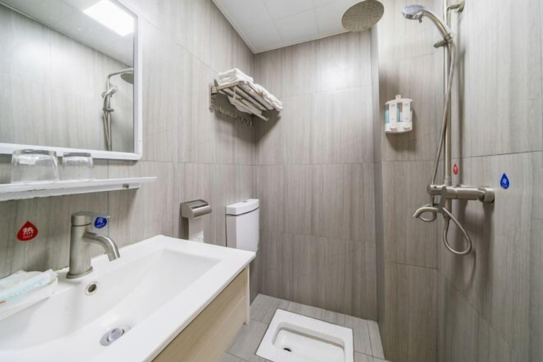 Bathroom 3, Chenzhou Jiajia Holiday lnn, Chenzhou