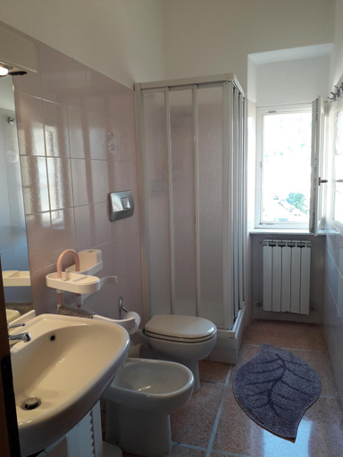 Bedroom 2, Riva Beach House, Genova
