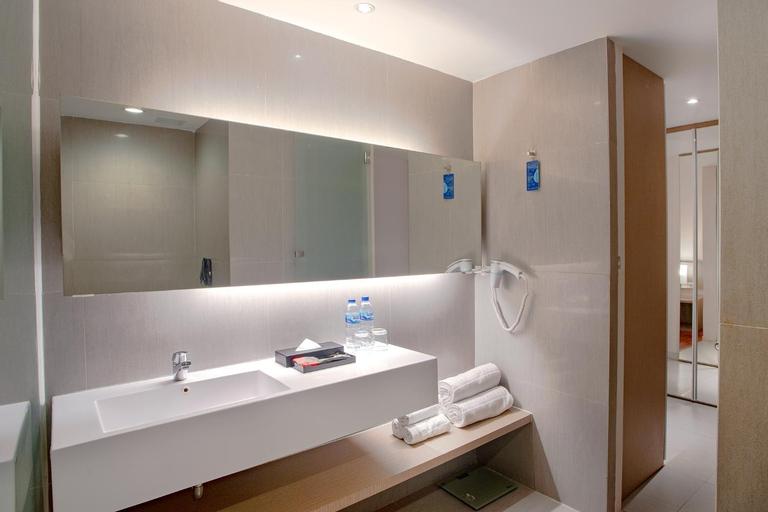 Bathroom 8