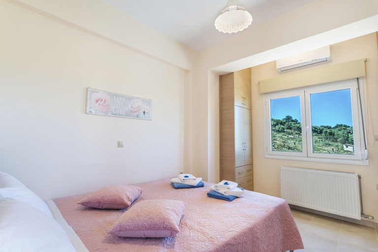 Bedroom 2, Villa Oasis, Crete