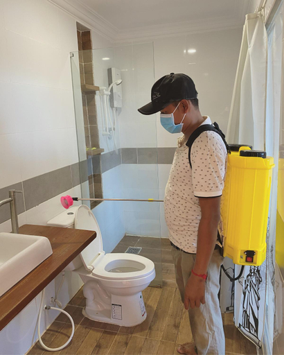 Bathroom 4, Neakru Guesthouse and Restaurant, Kampot