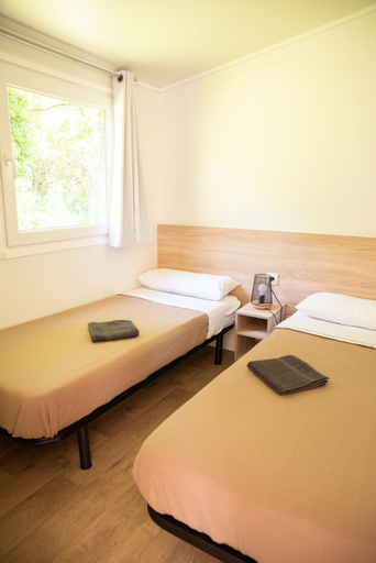 Bedroom 3, Les Chalets de Thegra proche de Rocamadour et Padirac, Lot