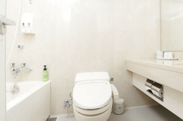 Bathroom 7