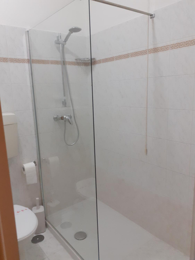 Bathroom 4, Hotel Colibri, Savona