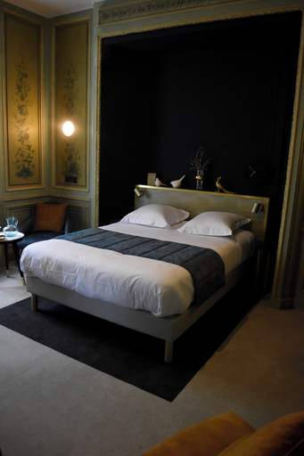 Bedroom 4, Domitys - Château de la Pilule, Aisne
