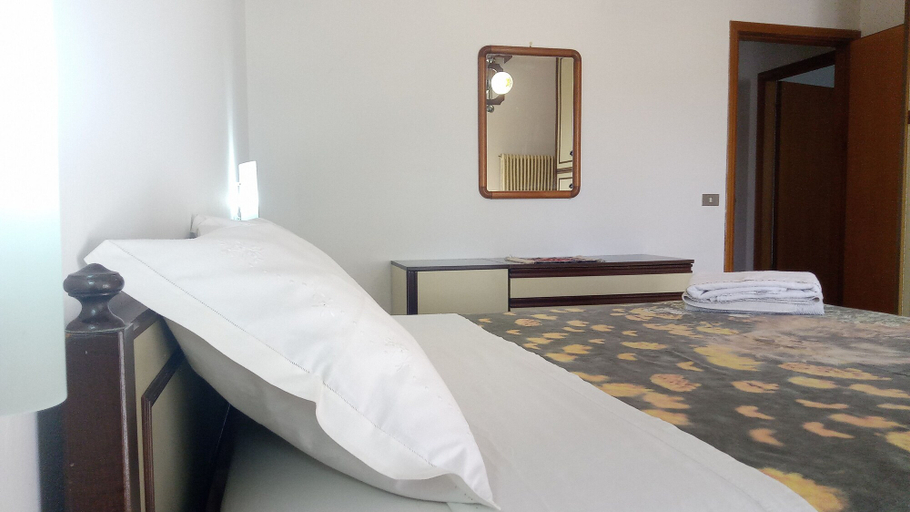 Bedroom 2, Casa Luciano, Rimini